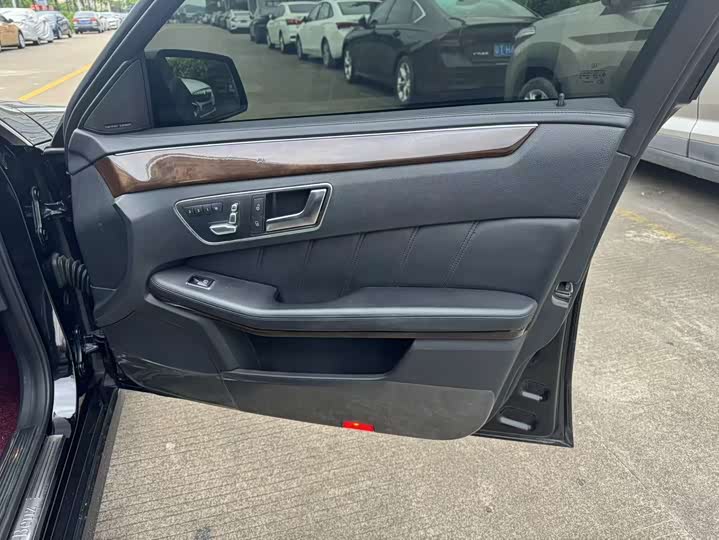 Mercedes-Benz E-Class 2015 E 400 L Hybrid — фото 13