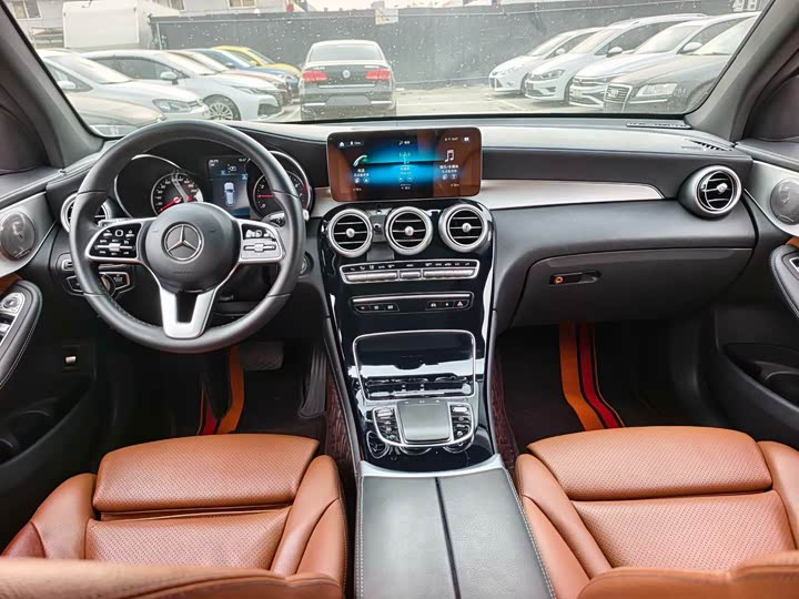 Mercedes-Benz GLC 2020 GLC 260 L 4 MATIC — фото 12