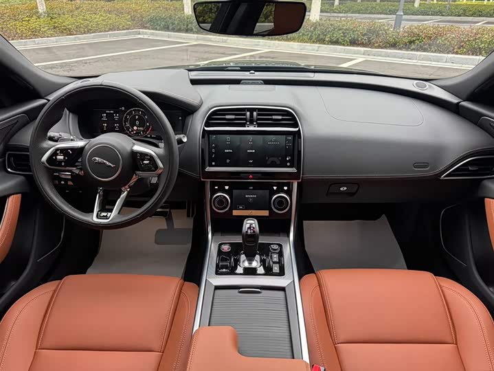Jaguar XEL 2023 2.0 T 250 PS R-DYNAMIC S — фото 7