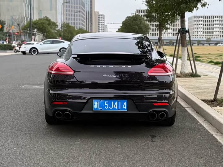 Porsche Panamera 2016 Panamera Executive Edition 3.0 T — фото 4