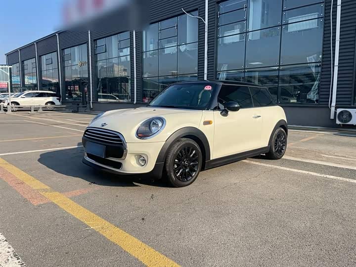 MINI Hatch — фото 1