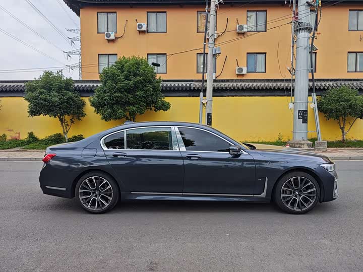 BMW 7-Series 2019 740 Li x Drive M — фото 17