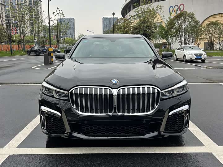 BMW 7-Series 2018 730 Li Leading — фото 2