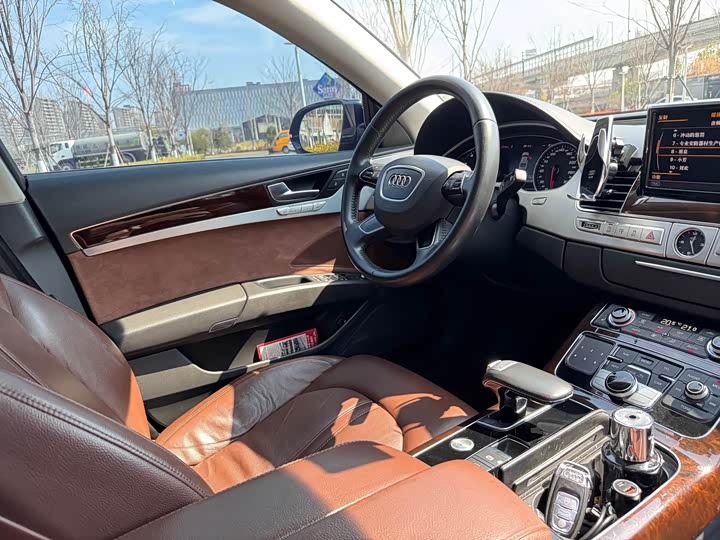 Audi A8 2014 A 8 L 45 TFSI quattro Comfort — фото 14