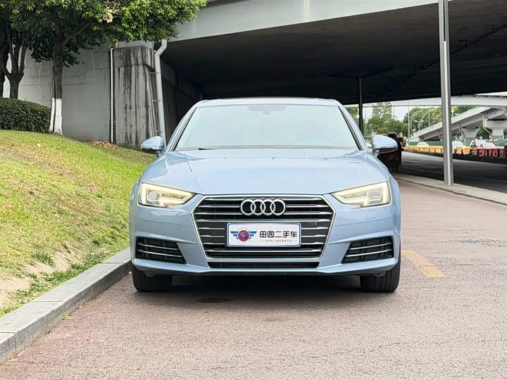 Audi A4L 2018 30 40 TFSI — фото 2