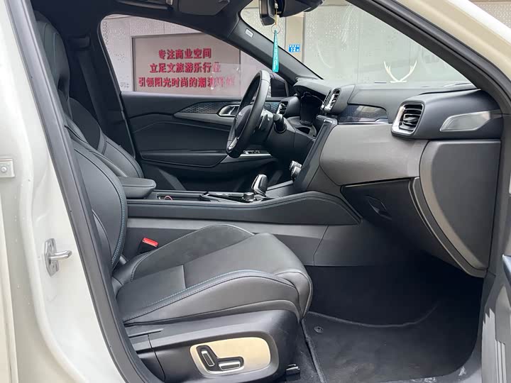 Lynk & Co 03 2021 1.5 T PHEV Pro — фото 22