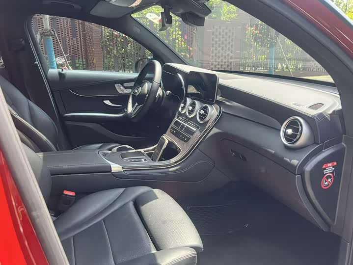 Mercedes-Benz GLC 2020 GLC 300 4 MATIC SUV — фото 10
