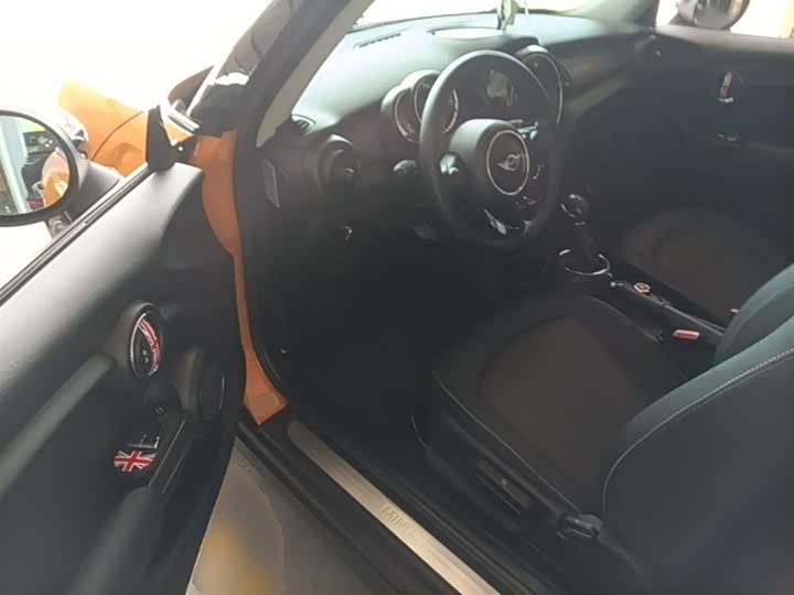 MINI Hatch — фото 16
