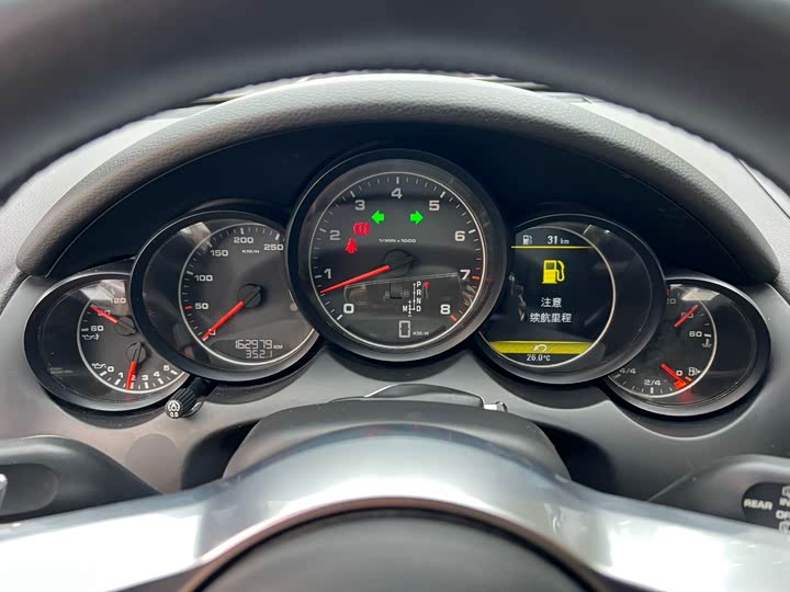 Porsche Cayenne 2015 Cayenne 3.0 T — фото 11