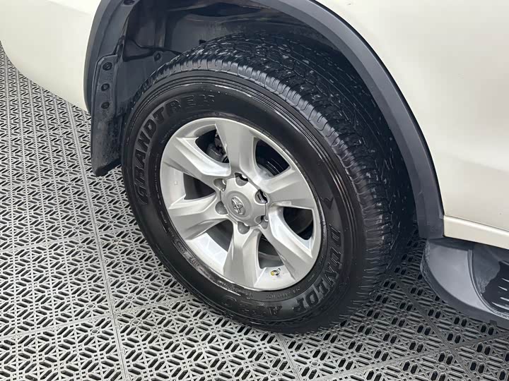Toyota Fortuner 2017 2.7 L — фото 32