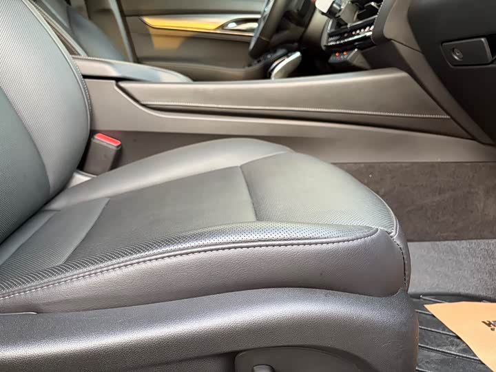 Cadillac CT5 2024 28 T Luxury Pro — фото 15