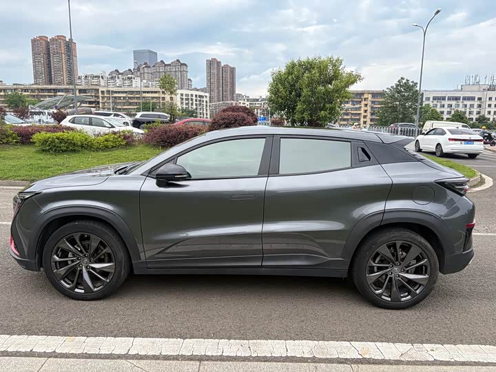 Changan UNI-T 2020 1.5 T Premium — фото 4
