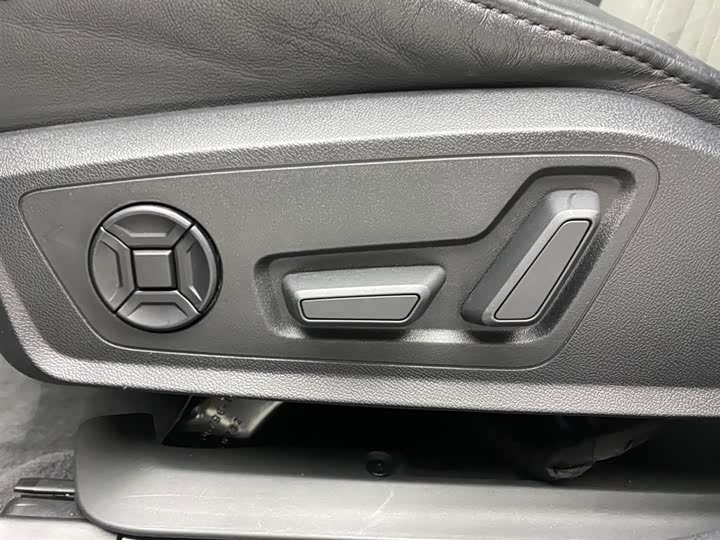Audi A6L 2022 45 TFSI quattro — фото 29