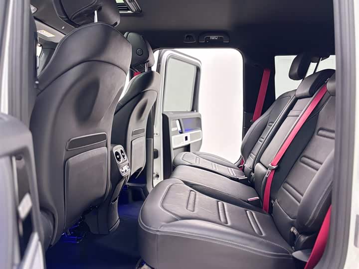 Mercedes-Benz G-Class 2020 G 500 — фото 28