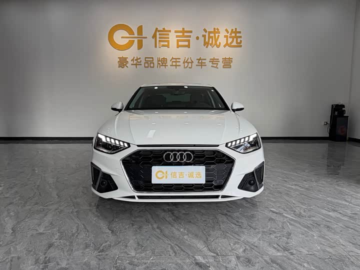 Audi A4L 2022 40 TFSI — фото 3