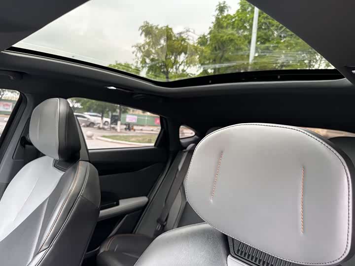 Changan UNI-V 2022 1.5 T Premium — фото 27