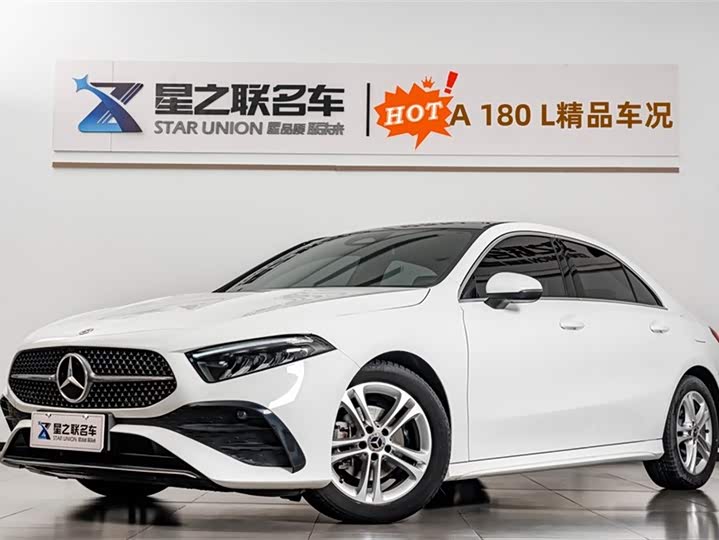 Mercedes-Benz A-Class 2024 A 180 L — фото 1