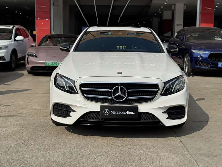 Mercedes-Benz E-Class E 200 спорт — фото 2