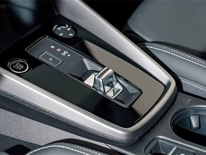 Audi A3 2024 A 3 L Limousine 35 TFSI Sport — фото 14