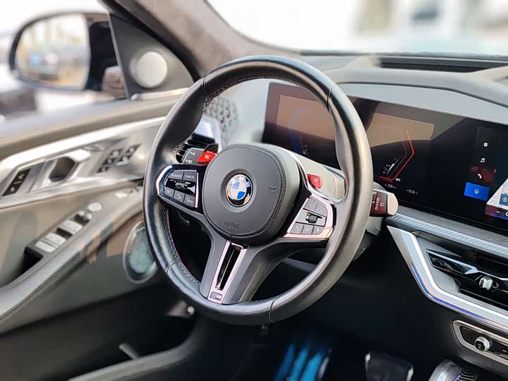 BMW XM 2023 Base — фото 14