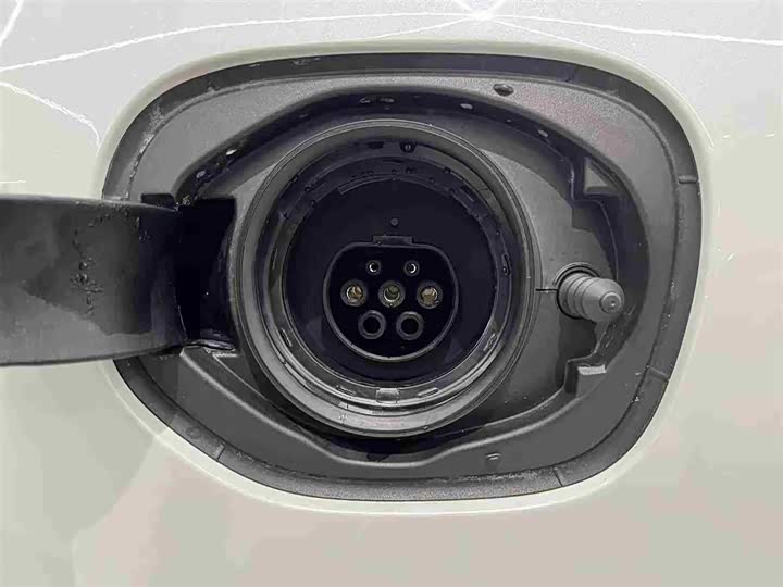 Volvo XC60 Hybrid 2025 Hybrid 4 WD — фото 16
