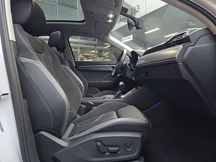 Audi Q3 Sportback 2020 40 TFSI — фото 9