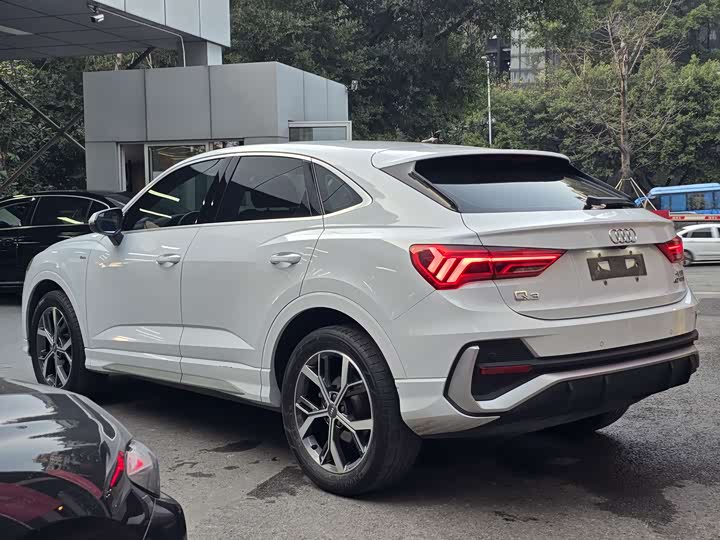 Audi Q3 Sportback 2020 40 TFSI — фото 6
