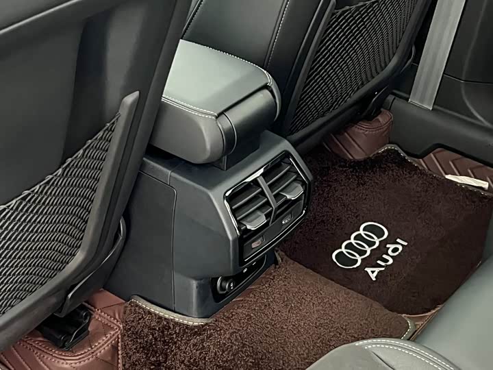 Audi Q3 40 TFSI стиль-динамик — фото 20