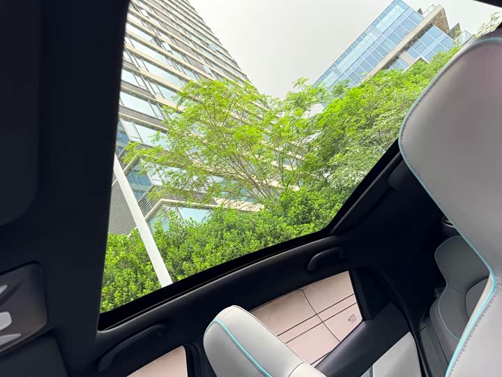 Changan UNI-T 2023 1.5 T Premium — фото 11