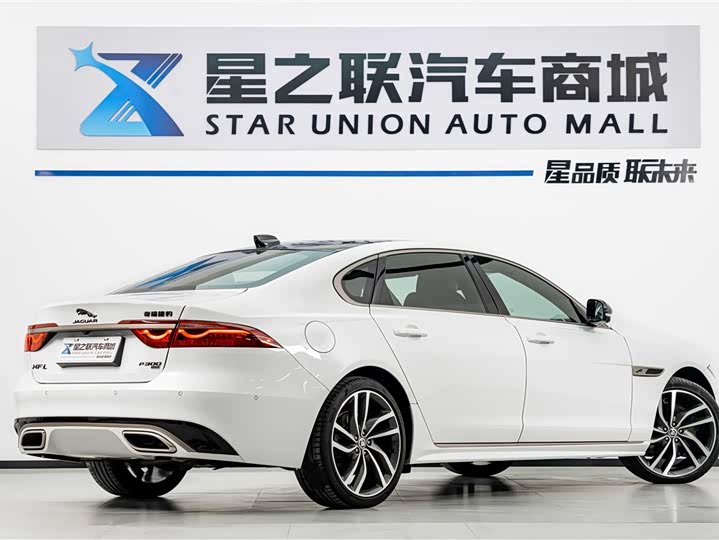 Jaguar XFL 2024 2.0 T P 300 4 WD — фото 6