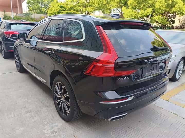 Volvo XC60 2021 T 5 4 WD — фото 5