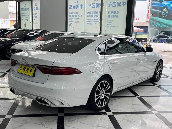 Jaguar XFL 2023 XFL 2.0 T P 250 2 WD — фото 15
