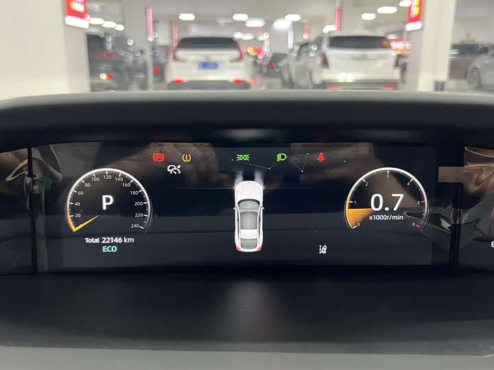 Changan UNI-V 2024 1.5 T Sport — фото 9