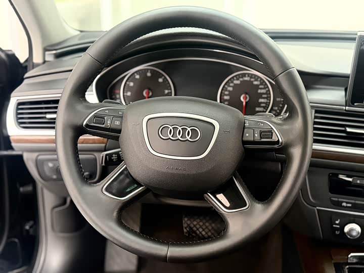 Audi A6L 2016 50 TFSI quattro Luxury — фото 12