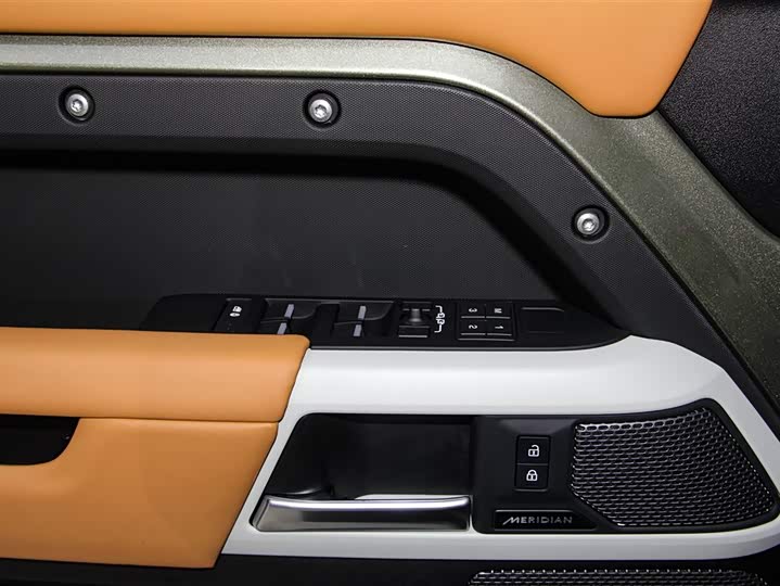 Land Rover Defender — фото 24