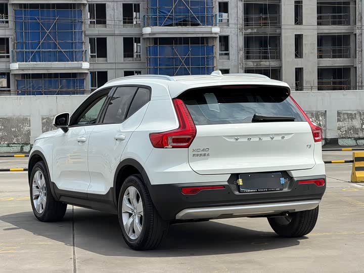 Volvo XC40 2020 T 3 — фото 10