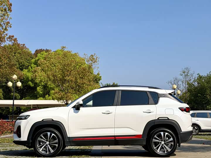 Changan CS35 PLUS 2023 1.4 T DCTLuxury — фото 4