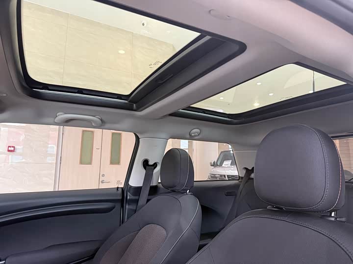 MINI Hatch — фото 13