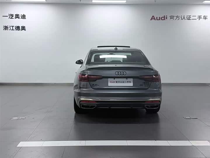 Audi A4L 2024 40 TFSI quattro RS — фото 5