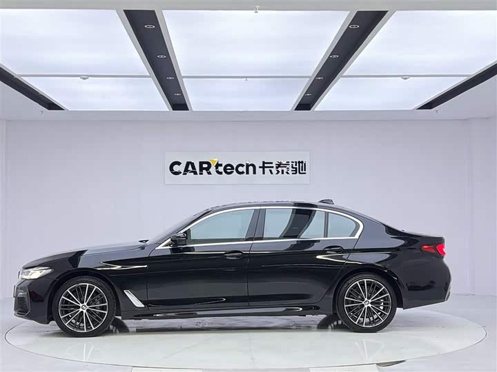 BMW 5-Series 2022 530 Li Leading M — фото 8