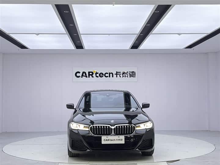 BMW 5-Series 2022 530 Li Leading M — фото 3