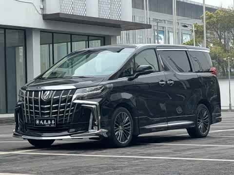Toyota Alphard — фото 18