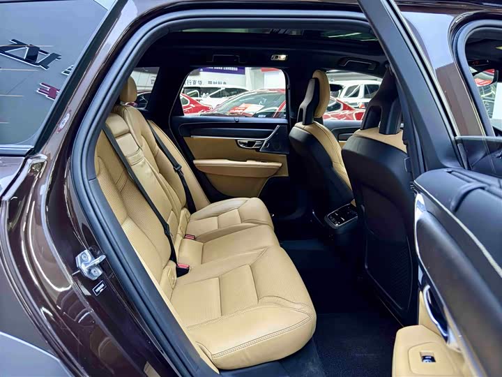 Volvo V90 2017 Cross Country T 5 AWD — фото 7