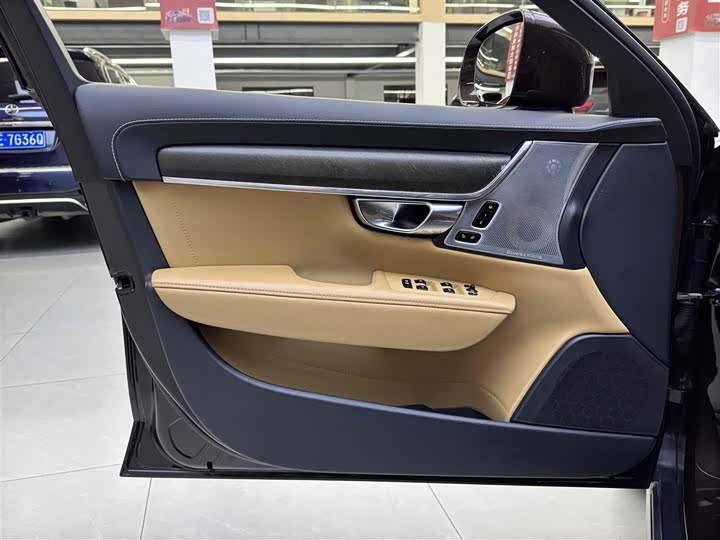 Volvo V90 2017 Cross Country T 5 AWD — фото 14