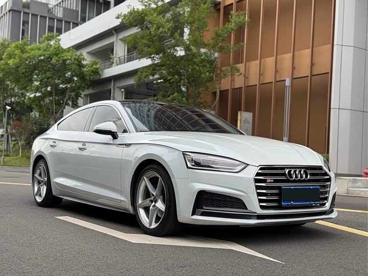 Audi A5 Sportback 40 TFSI стиль — фото 3