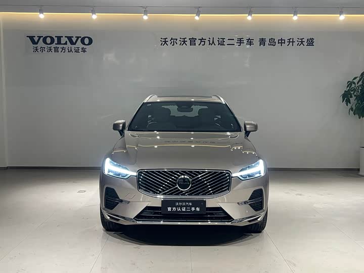 Volvo XC60 2026 B 5 4 WD — фото 2