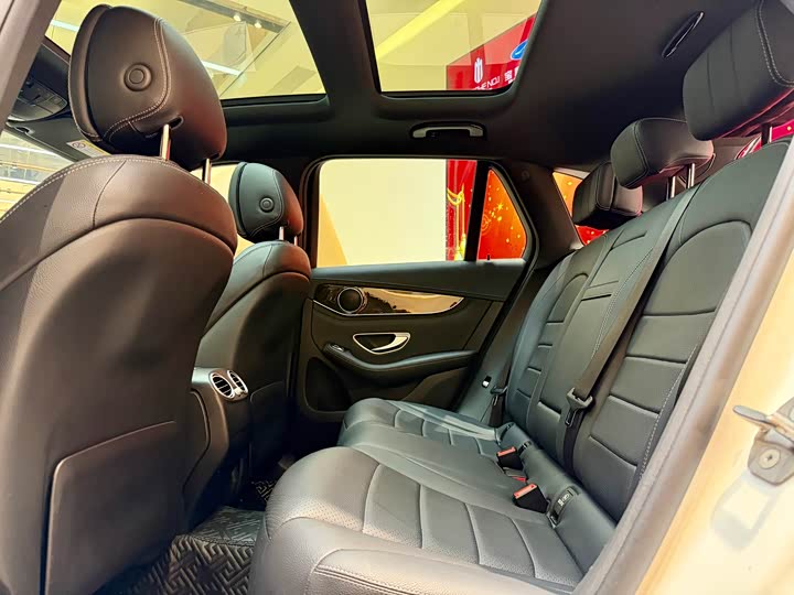 Mercedes-Benz GLC 2018 GLC 260 4 MATIC Luxury — фото 15
