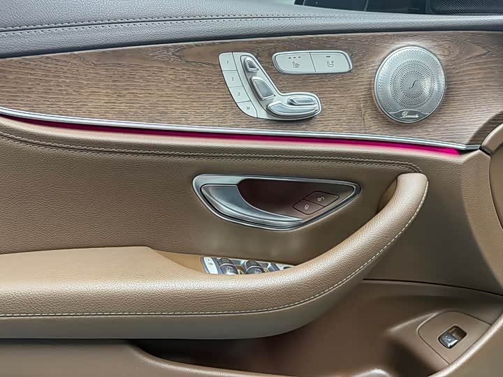 Mercedes-Benz E-Class E 300 L люкс — фото 5