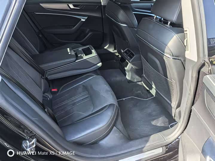 Audi A7L 2024 45 TFSI S-line — фото 4