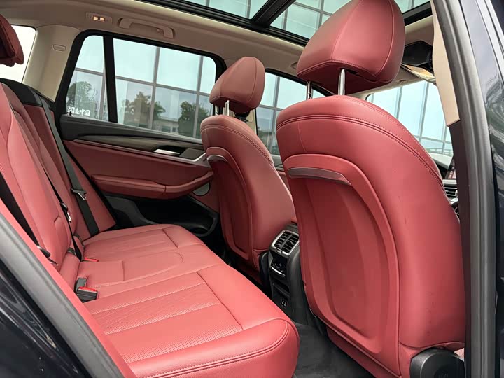 BMW X3 xDrive30i продвинутая M — фото 12